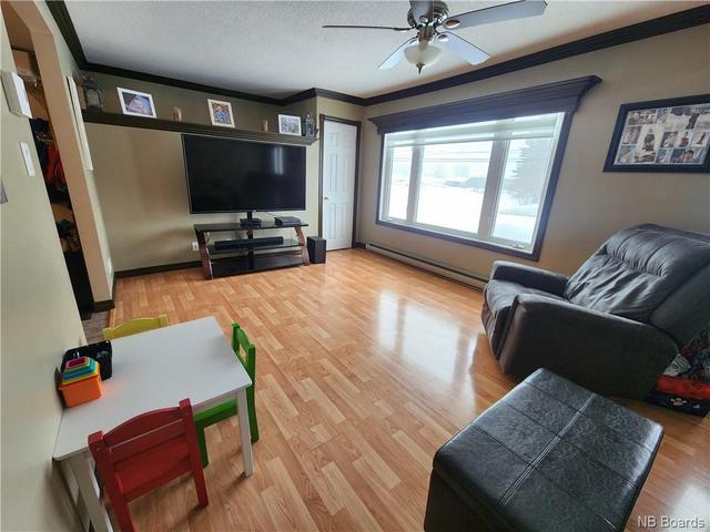 399 Isidore Boucher Boulevard, House detached with 2 bedrooms, 2 bathrooms and null parking in Edmundston NB | Image 11