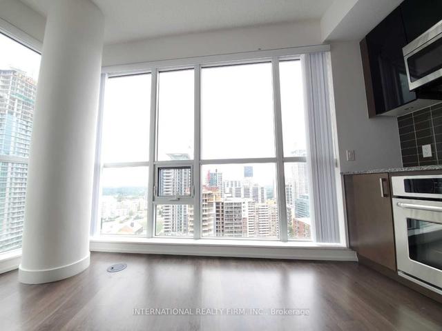 2102 - 89 Dunfield Ave, Condo with 1 bedrooms, 1 bathrooms and 1 parking in Toronto ON | Image 6