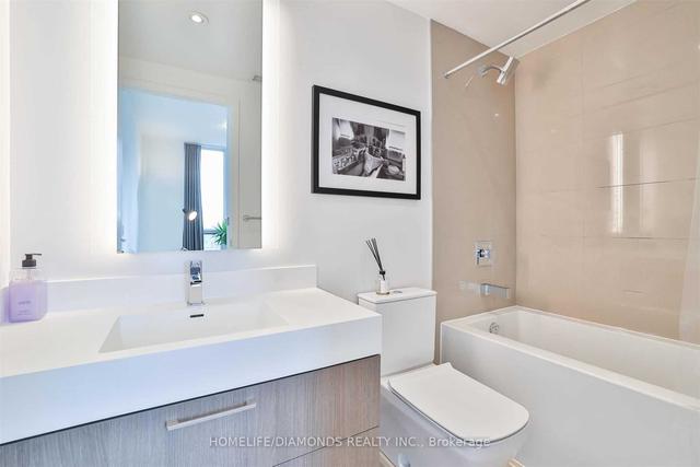 3302 - 1 Yorkville Ave, Condo with 2 bedrooms, 2 bathrooms and 1 parking in Toronto ON | Image 10