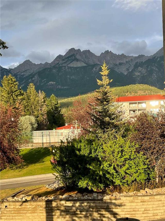 4012b - 5052 Riverview Rd, Condo with 1 bedrooms, 1 bathrooms and 2 parking in East Kootenay F BC | Image 5