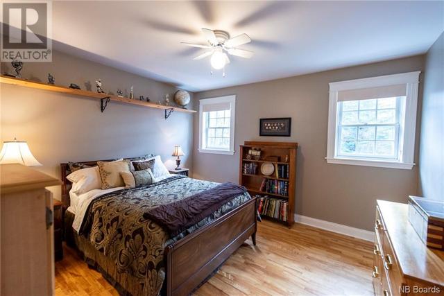 185 Pleasant Avenue, House detached with 5 bedrooms, 2 bathrooms and null parking in Sussex NB | Image 36