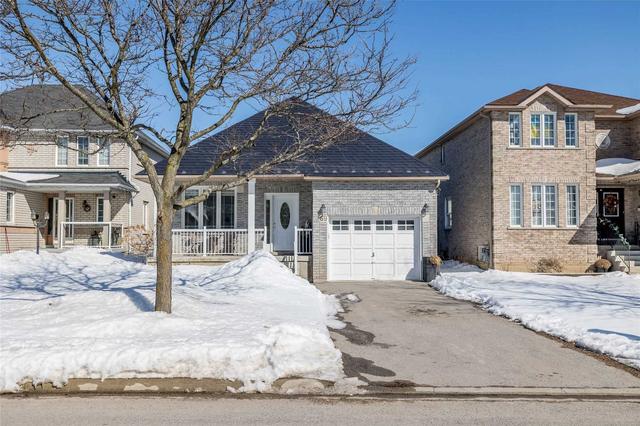69 Brighton Rd, House detached with 2 bedrooms, 2 bathrooms and 3 parking in Barrie ON | Image 1