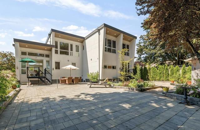 1525 King George Boulevard, House detached with 5 bedrooms, 5 bathrooms and 5 parking in Surrey BC | Image 10