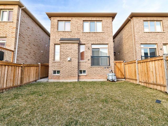 8 Kimborough Hllw, House attached with 3 bedrooms, 4 bathrooms and 3 parking in Brampton ON | Image 22