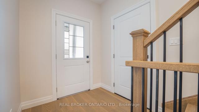 7 Robinson Ave, House detached with 3 bedrooms, 2 bathrooms and 4 parking in Brantford ON | Image 5
