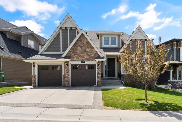 641 Coopers Crescent Sw, House detached with 8 bedrooms, 5 bathrooms and 4 parking in Airdrie AB | Image 1