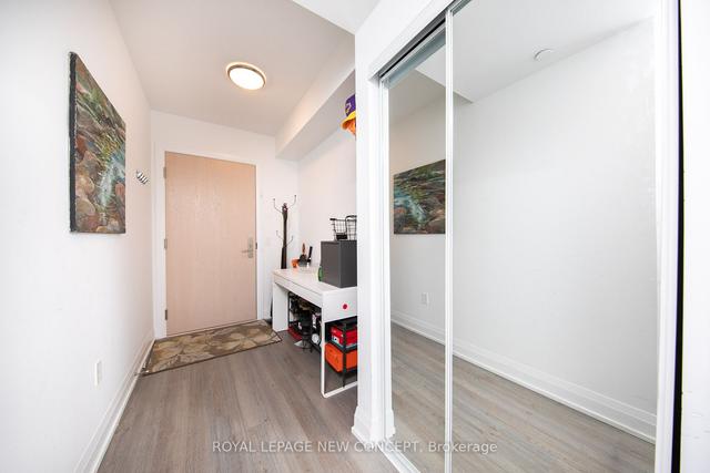 1409 - 77 Mutual St, Condo with 2 bedrooms, 1 bathrooms and 0 parking in Toronto ON | Image 8