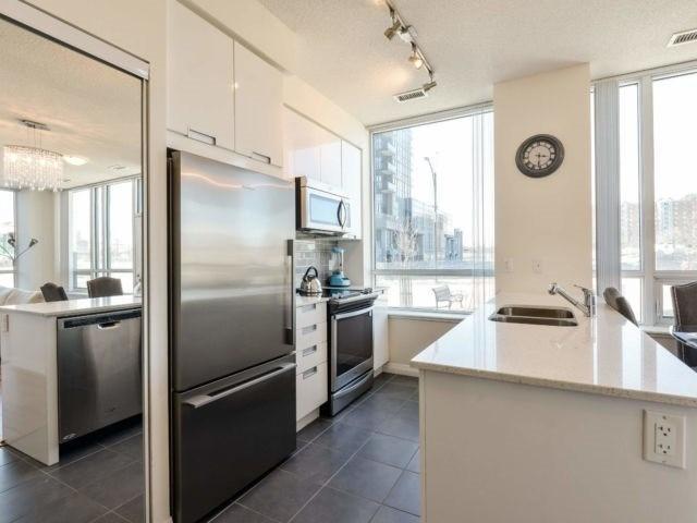 103 - 55 Eglinton Ave W, Condo with 3 bedrooms, 3 bathrooms and 1 parking in Mississauga ON | Image 7