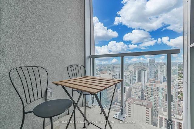 3302 - 1 Yorkville Ave, Condo with 2 bedrooms, 2 bathrooms and 1 parking in Toronto ON | Image 13