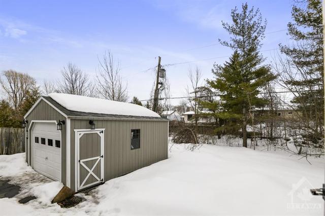 49 Lazy Nol Court, House detached with 4 bedrooms, 2 bathrooms and 4 parking in Ottawa ON | Image 15