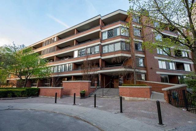 103 - 349 St Clair Ave W, Condo with 3 bedrooms, 4 bathrooms and 2 parking in Toronto ON | Image 29