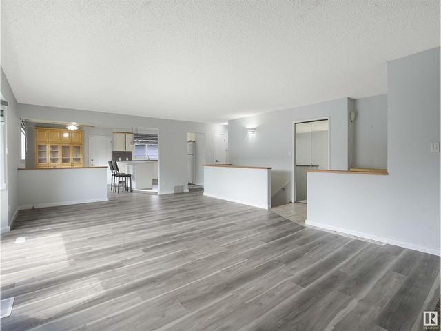 5916 11 Av Nw, House detached with 3 bedrooms, 2 bathrooms and null parking in Edmonton AB | Image 10