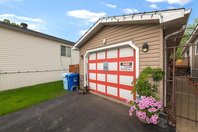 185 Card Crescent, House detached with 3 bedrooms, 2 bathrooms and 5 parking in Wood Buffalo AB | Image 3
