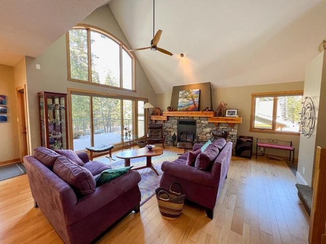 32 - 6800 Columbia Lake Road, House attached with 2 bedrooms, 3 bathrooms and 3 parking in East Kootenay F BC | Image 17