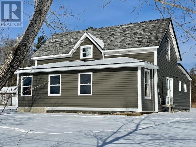9740 Highway 8, House detached with 3 bedrooms, 1 bathrooms and null parking in Queens NS | Image 31