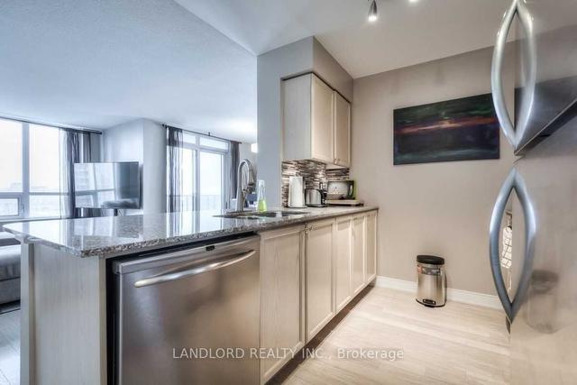1033 - 35 Viking Lane, Condo with 2 bedrooms, 2 bathrooms and 1 parking in Toronto ON | Image 3