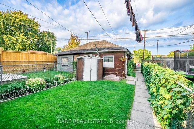 287 Sixth St, House attached with 3 bedrooms, 2 bathrooms and 1 parking in Toronto ON | Image 30