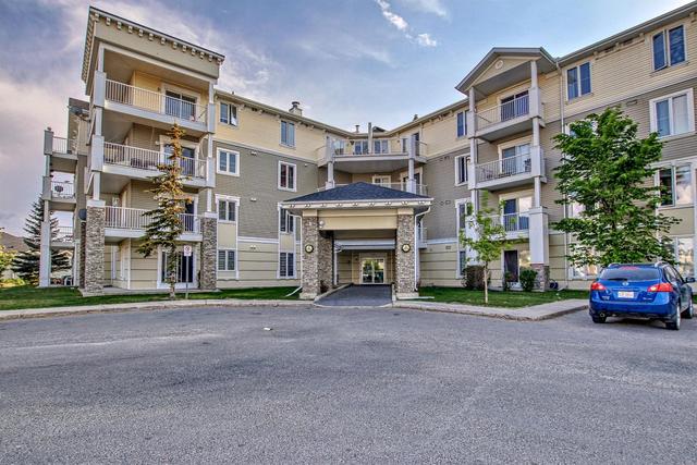 1217 - 1140 Taradale Drive Ne, Condo with 2 bedrooms, 2 bathrooms and 1 parking in Calgary AB | Image 4