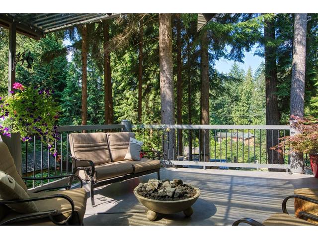 492 Shawanabe Road, House detached with 2 bedrooms, 3 bathrooms and null parking in Sunshine Coast F BC | Image 12