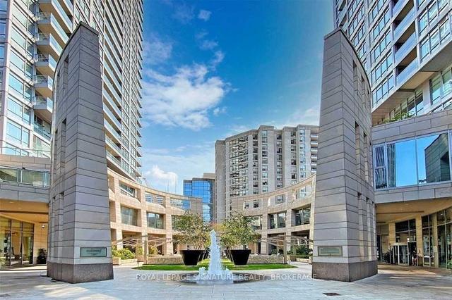 2005 - 2191 Yonge St, Condo with 2 bedrooms, 2 bathrooms and 1 parking in Toronto ON | Image 1