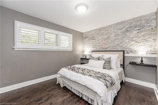 50 Philip Avenue, House detached with 4 bedrooms, 2 bathrooms and 5 parking in Guelph ON | Image 17