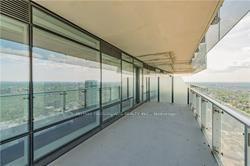 6410 - 1 Bloor St E, Condo with 1 bedrooms, 2 bathrooms and 0 parking in Toronto ON | Image 2