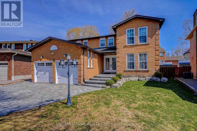 38 Foundry Cres, House detached with 4 bedrooms, 4 bathrooms and 6 parking in Markham ON | Image 2