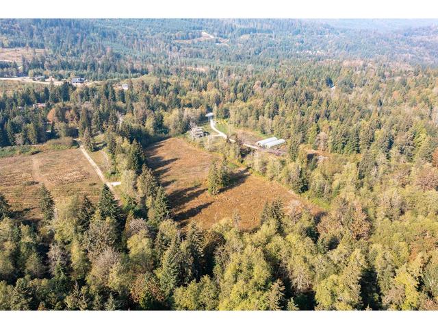 1900 Port Mellon Highway, House detached with 3 bedrooms, 3 bathrooms and null parking in Sunshine Coast F BC | Image 39