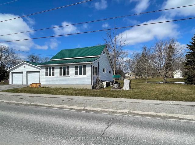 14 Wellington St, House detached with 3 bedrooms, 1 bathrooms and 5 parking in Prince Edward County ON | Image 20