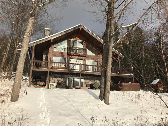 155 Côte Des Intrépides, House detached with 3 bedrooms, 3 bathrooms and null parking in Mont Tremblant QC | Image 7