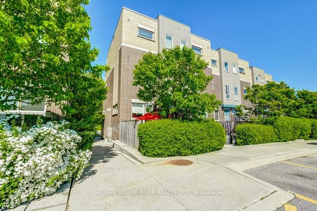 4 - 98 Caledonia Park Rd, Townhouse with 2 bedrooms, 2 bathrooms and 1 parking in Toronto ON | Image 15