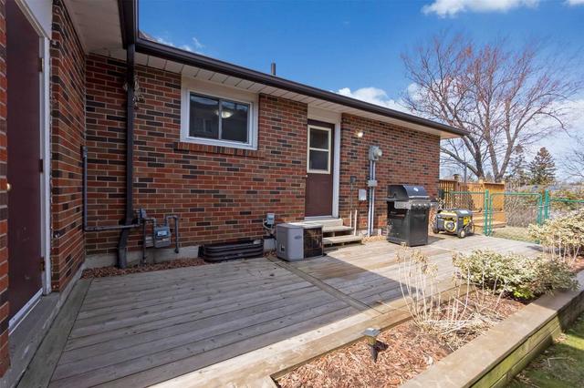 80 Haviland Dr, House detached with 3 bedrooms, 3 bathrooms and 4 parking in Toronto ON | Image 18
