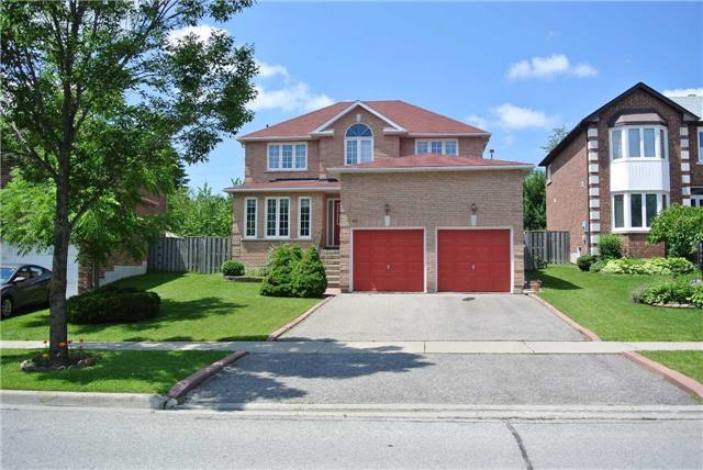 674 Shanahan Blvd, House detached with 4 bedrooms, 3 bathrooms and 2 parking in Newmarket ON | Image 1