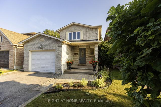 142 Maberley Cres, House detached with 3 bedrooms, 3 bathrooms and 3 parking in Toronto ON | Image 1