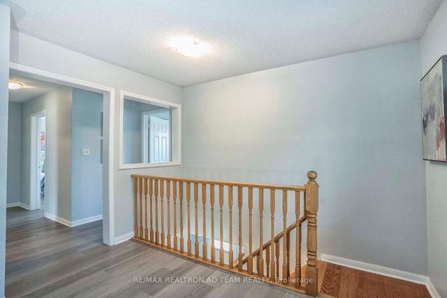 24 Jaguar St, House detached with 4 bedrooms, 4 bathrooms and 4 parking in Toronto ON | Image 6