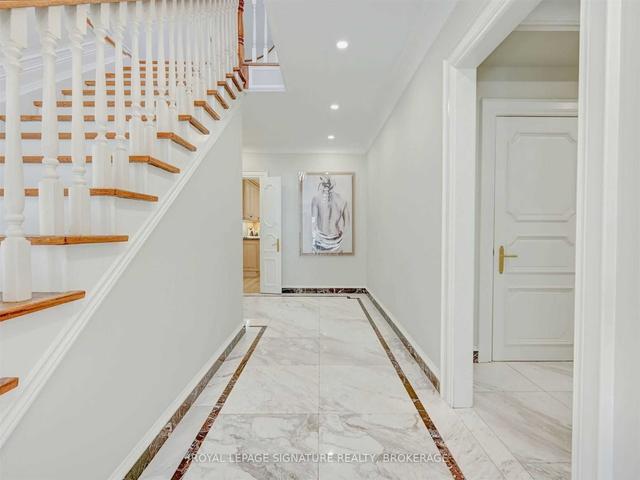 70 Clarendon Ave, House detached with 5 bedrooms, 6 bathrooms and 5 parking in Toronto ON | Image 32