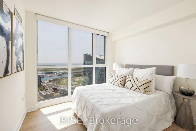3206 - 75 Queens Wharf Rd, Condo with 3 bedrooms, 2 bathrooms and 1 parking in Toronto ON | Image 2