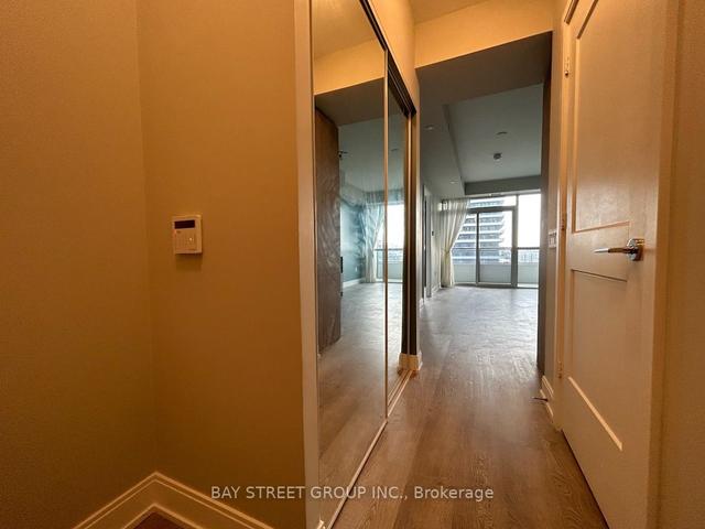 1001 - 65 Annie Craig Dr, Condo with 1 bedrooms, 1 bathrooms and 1 parking in Toronto ON | Image 2