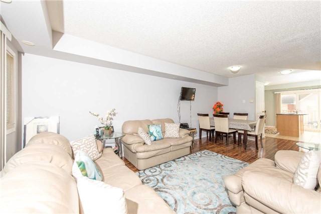 03 - 5050 Intrepid Dr, Townhouse with 2 bedrooms, 3 bathrooms and 1 parking in Mississauga ON | Image 9