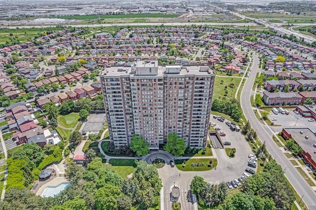 804 - 100 County Court Blvd, Condo with 3 bedrooms, 2 bathrooms and 2 parking in Brampton ON | Image 1