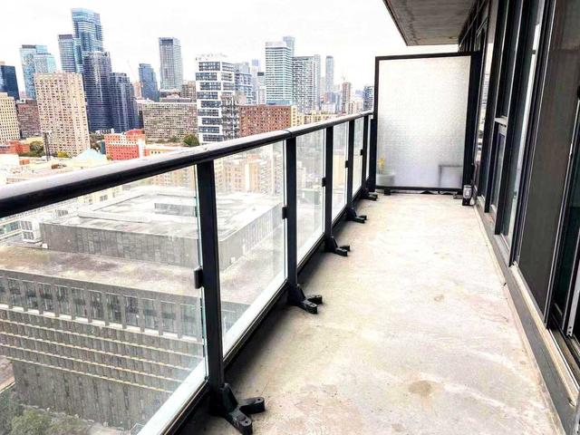 2609 - 251 Jarvis St, Condo with 2 bedrooms, 1 bathrooms and 0 parking in Toronto ON | Image 4