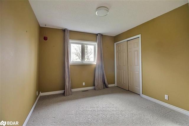 1064 Casey Road, House detached with 3 bedrooms, 2 bathrooms and 9 parking in Belleville ON | Image 3
