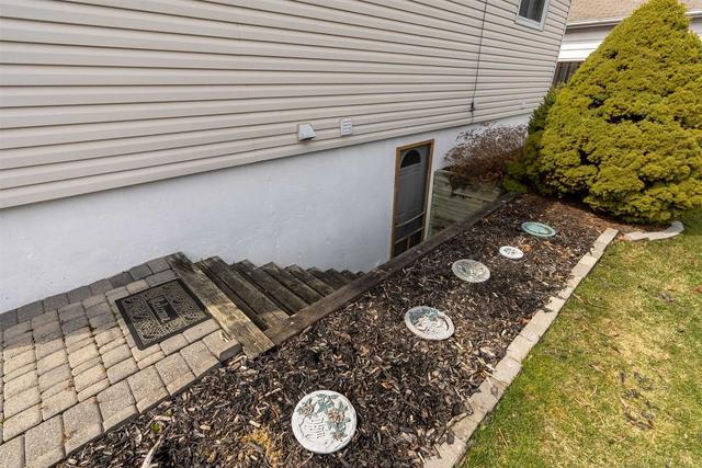 725 Annland St, House detached with 3 bedrooms, 2 bathrooms and 5 parking in Pickering ON | Image 27