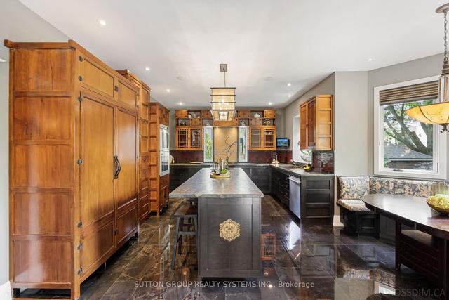 26 Thompson Ave W, House detached with 4 bedrooms, 6 bathrooms and 8 parking in Toronto ON | Image 4