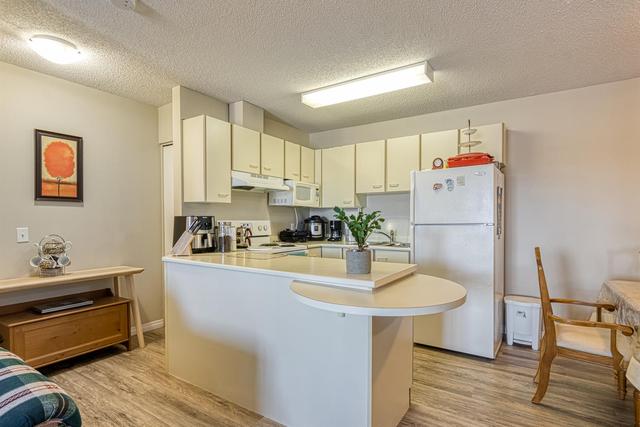 . - 2733 Edenwold Heights Nw, Condo with 2 bedrooms, 2 bathrooms and 1 parking in Calgary AB | Image 5