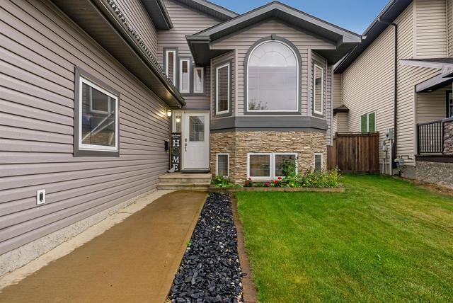 228 Sandpiper Road, House detached with 5 bedrooms, 3 bathrooms and 6 parking in Wood Buffalo AB | Image 2