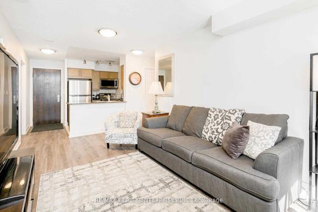 517 - 20 Blue Jays Way, Condo with 3 bedrooms, 2 bathrooms and 1 parking in Toronto ON | Image 36