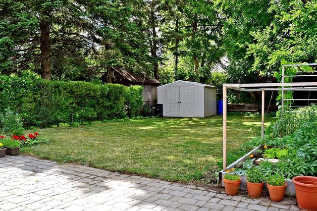 80 Edgecroft Rd, House detached with 2 bedrooms, 2 bathrooms and 6 parking in Toronto ON | Image 9