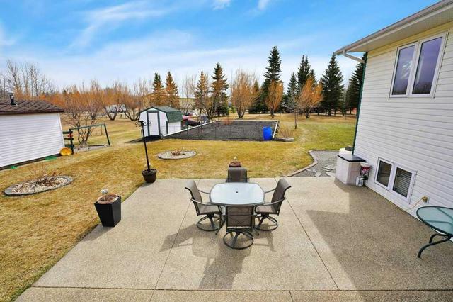 37549 781 Highway, House detached with 5 bedrooms, 2 bathrooms and 4 parking in Red Deer County AB | Image 26
