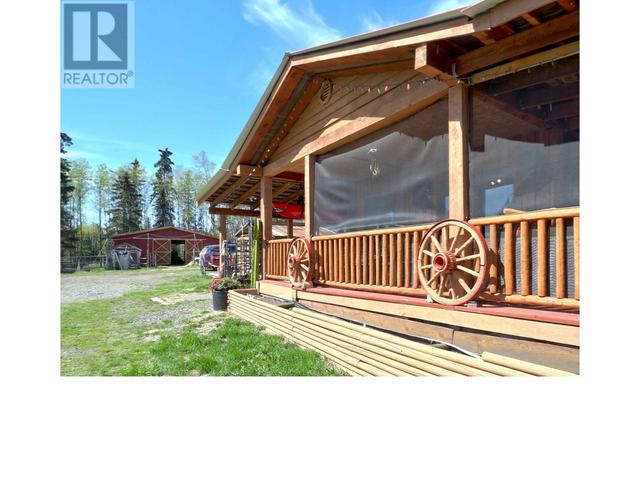 7529 Sheridan Lake W Road, House detached with 3 bedrooms, 2 bathrooms and null parking in Cariboo L BC | Image 1